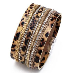 woman pu magnet buckle bracelet